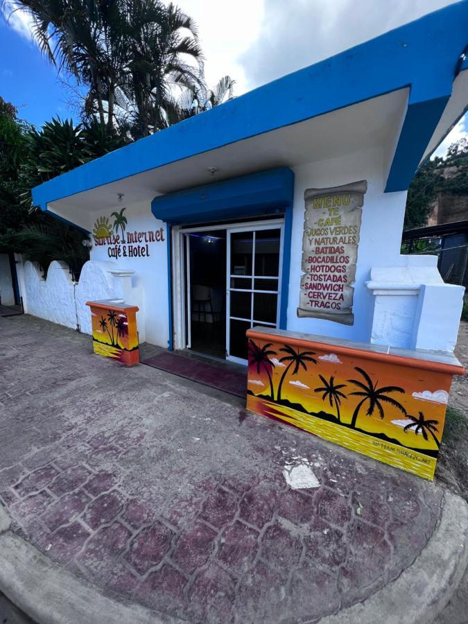 Sunrise Internet Cafe And Hotel Las Terrenas Exterior photo